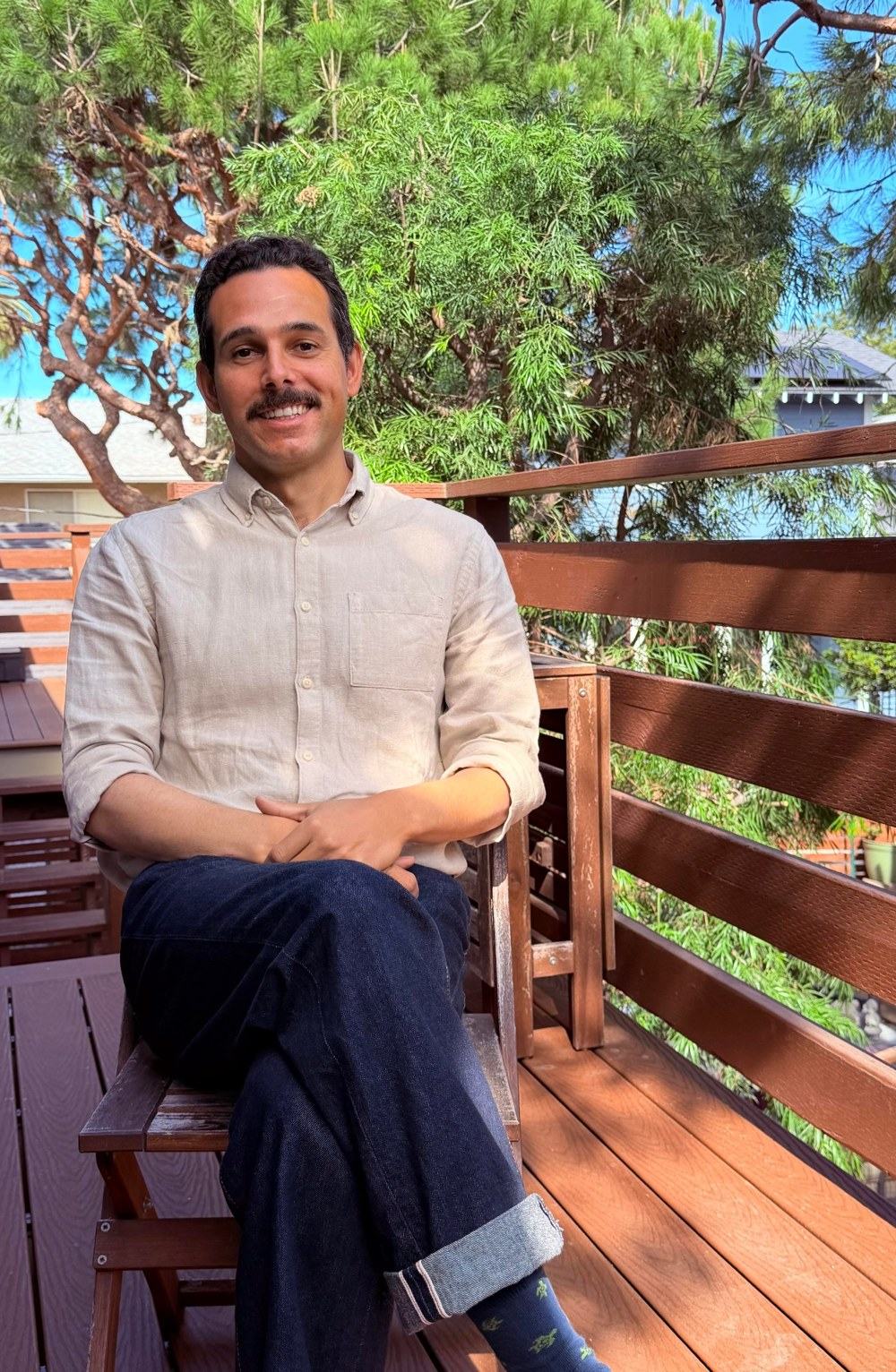 Mateo Leonardo, MA, LMFT, CSAT, terapeuta matrimonial y familiar en Long Beach